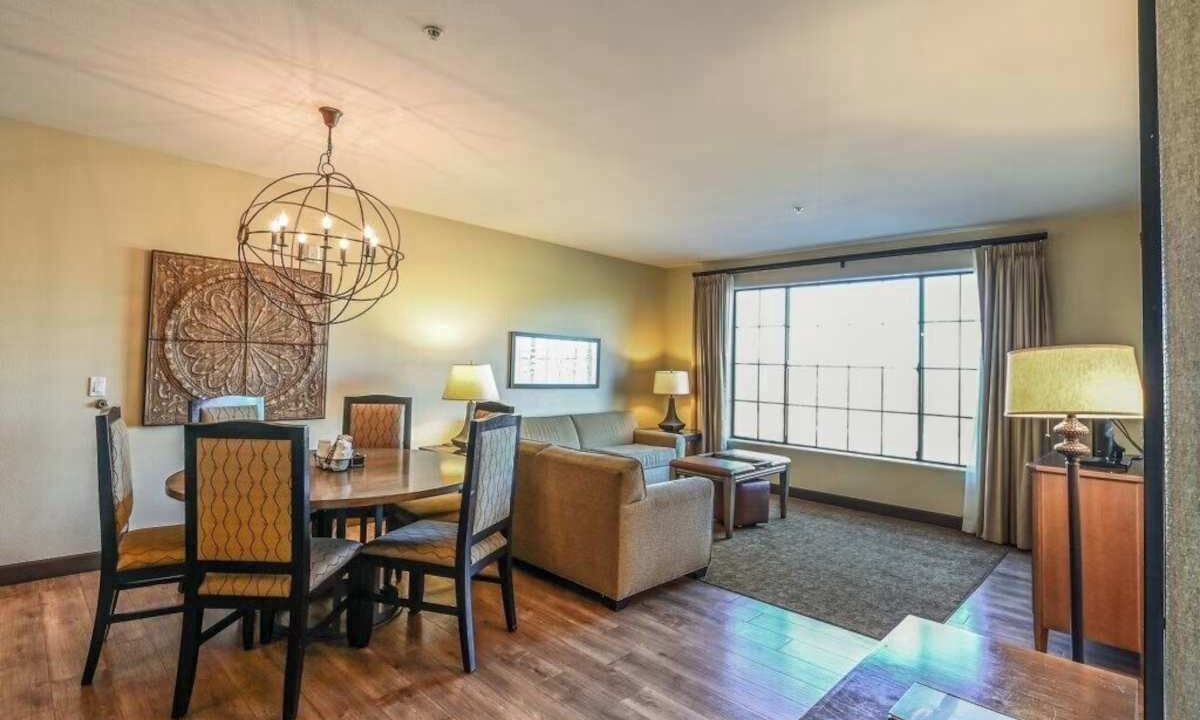 Photo of Livingroom in Cibola Vista