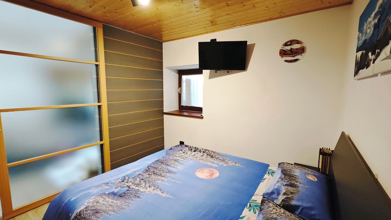 Photo of Bedroom in Panchia