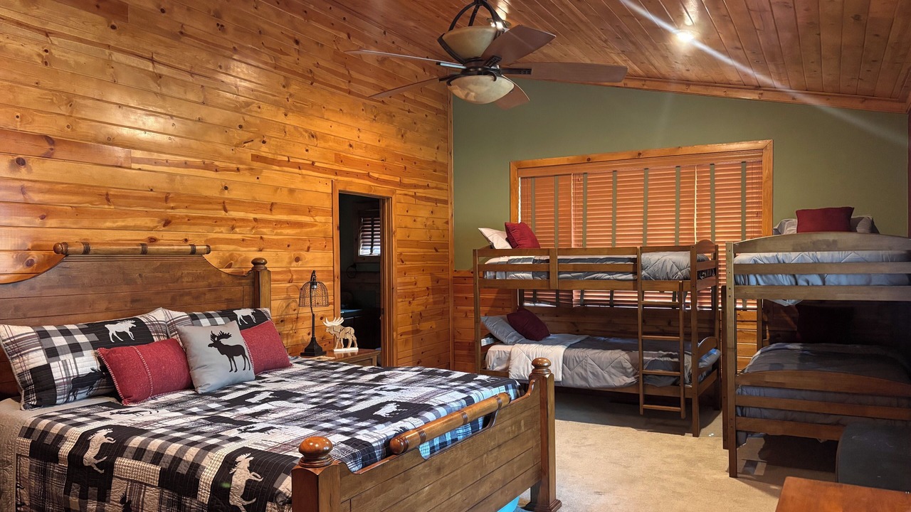 Photo of Bedroom in Pinetop