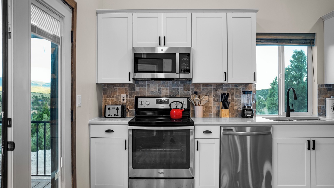 Photo of Kitchen in Mammoth Creek