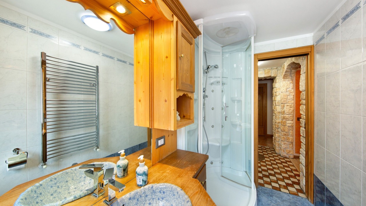 Photo of Bathroom in Padola