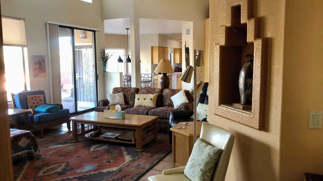 Photo of Livingroom in Green Valley
