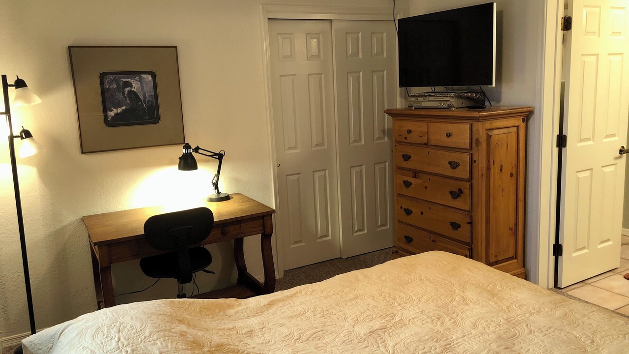 Photo of Bedroom in Green Valley