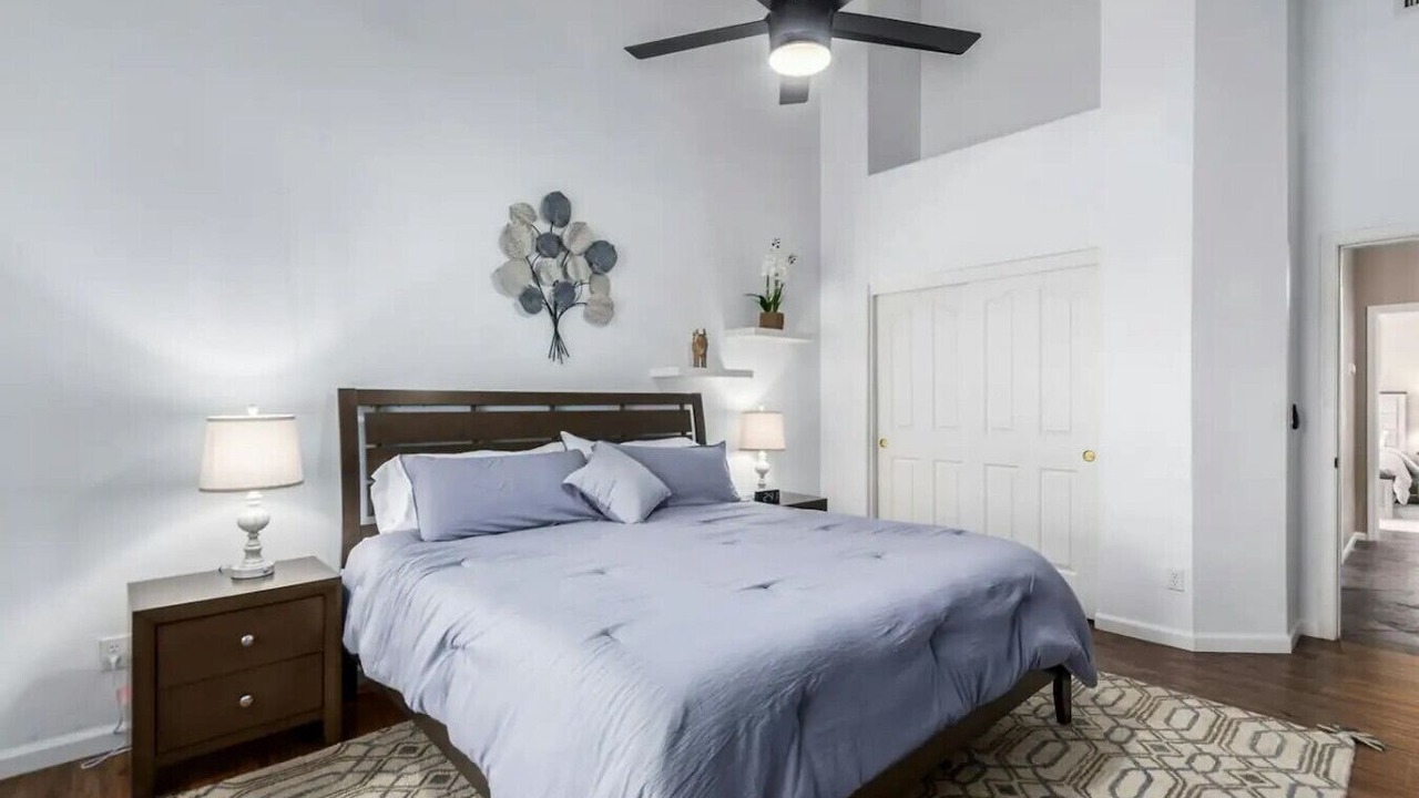 Photo of Bedroom in Foothills Club West