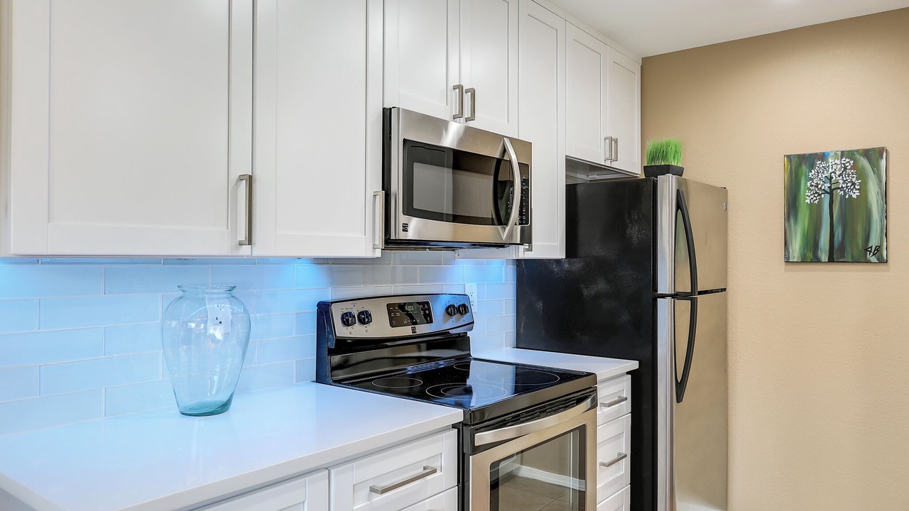 Photo of Kitchen in Scottsdale Estates Six