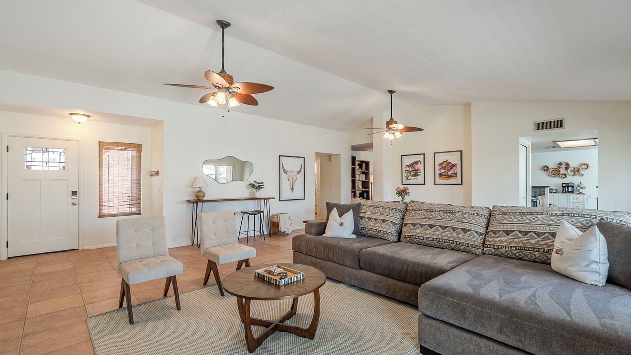 Photo of Livingroom in Chandler