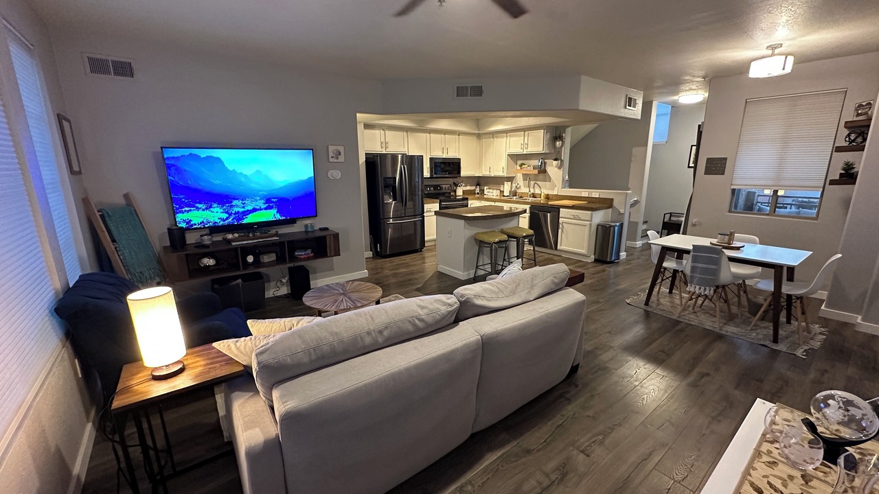 Photo of Livingroom in North Mountain