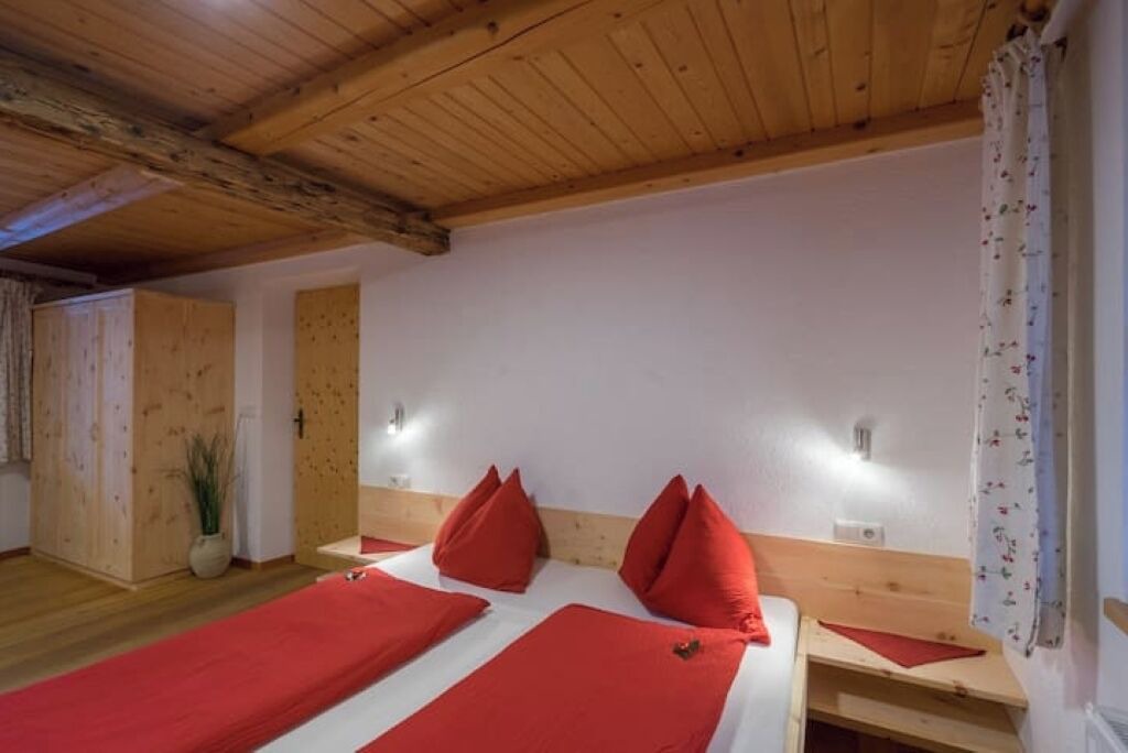 Photo of Bedroom in Cortina Sulla Strada del Vino