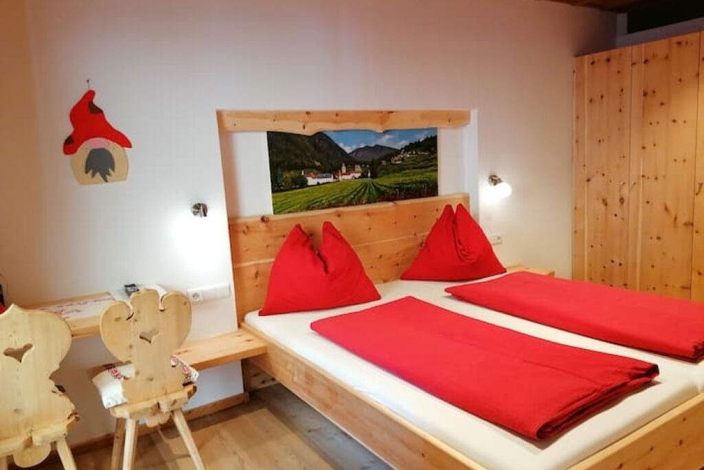 Photo of Bedroom in Cortina Sulla Strada del Vino
