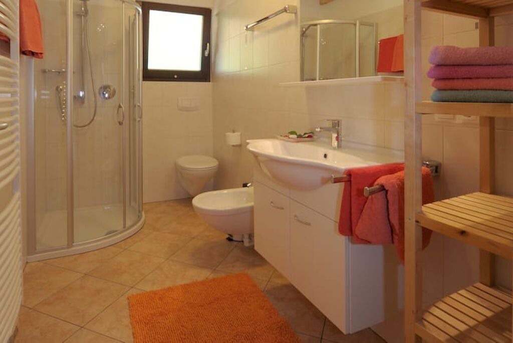 Photo of Bathroom in Cortina Sulla Strada del Vino