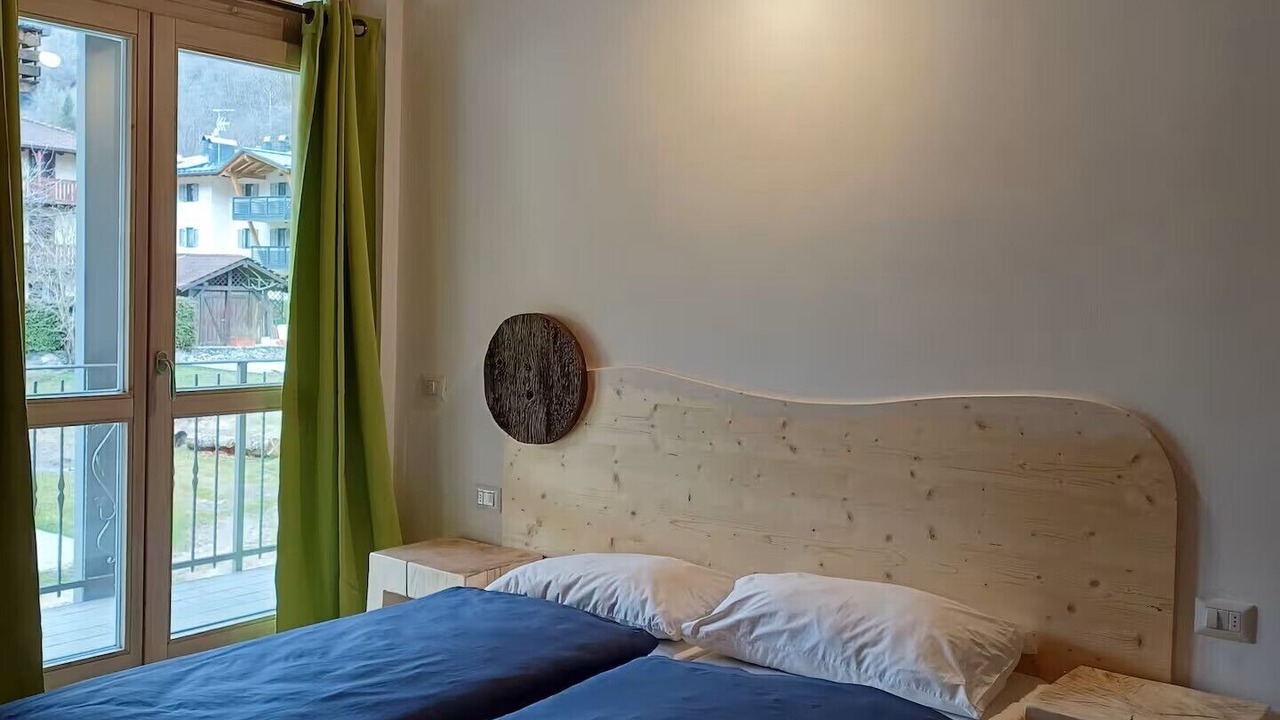 Photo of Bedroom in Pellizzano