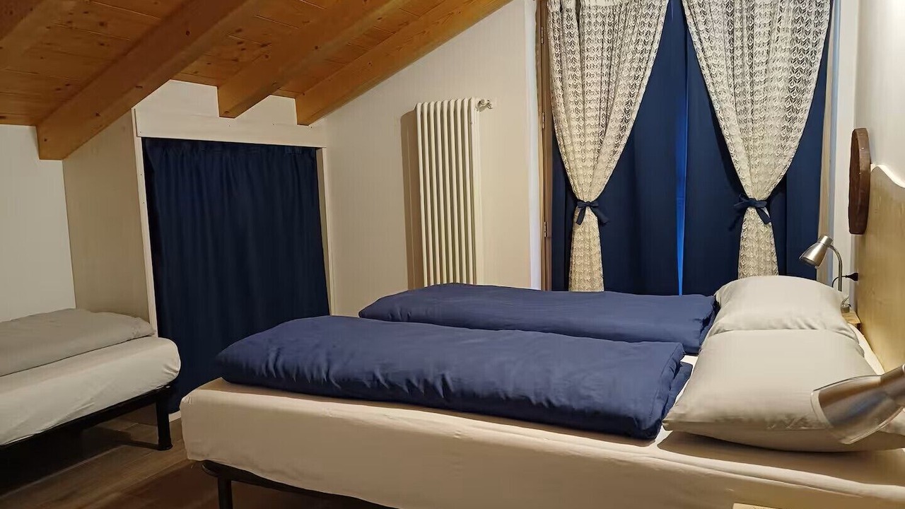 Photo of Bedroom in Pellizzano