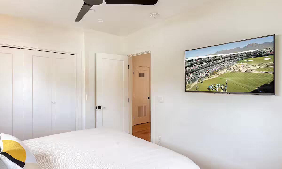 Photo of Bedroom in Western Villa