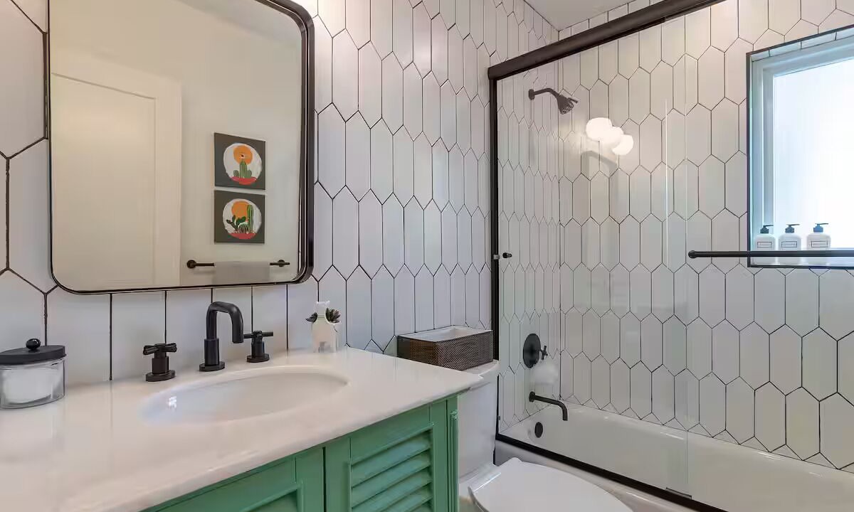 Photo of Bathroom in Western Villa