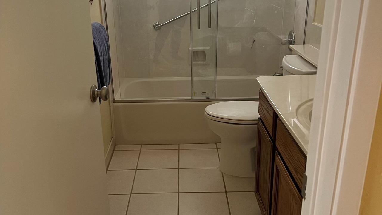 Photo of Bathroom in Campus Farm