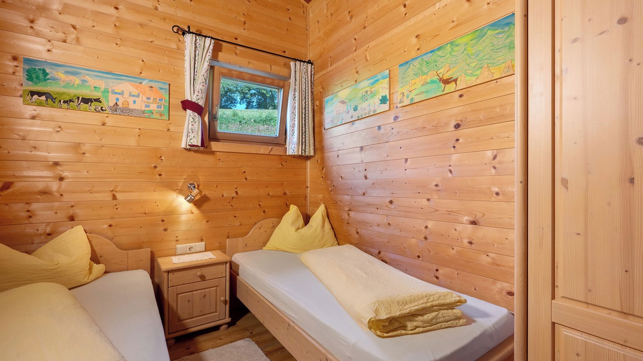 Photo of Bedroom in Molten