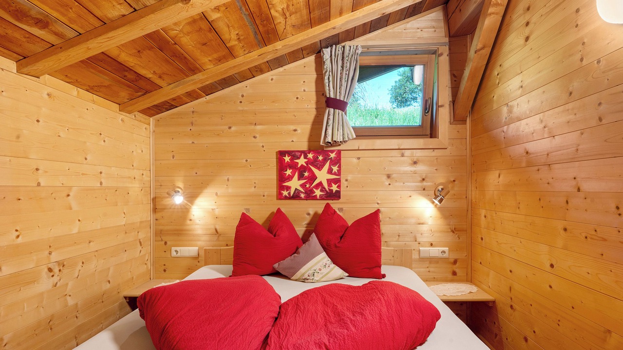 Photo of Bedroom in Molten