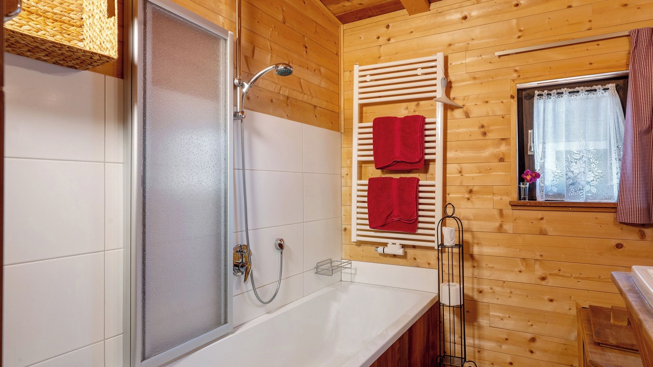 Photo of Bathroom in Molten