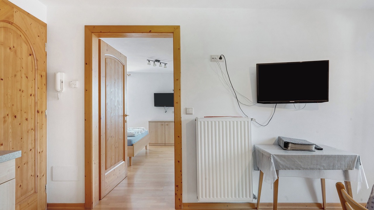 Photo of Bedroom in Molten