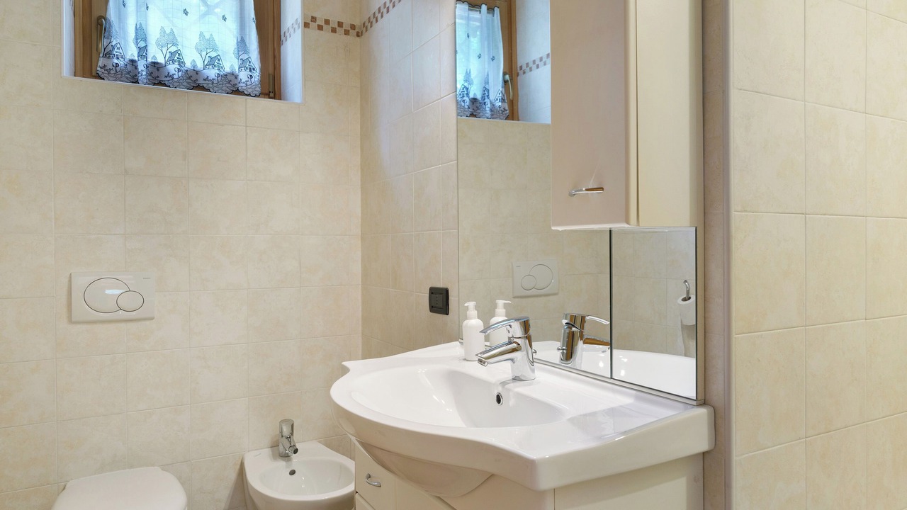 Photo of Bathroom in San Lorenzo in Banale