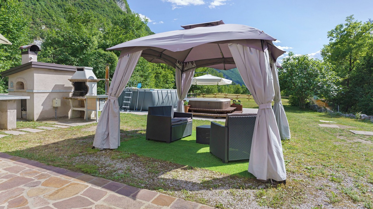 Photo of Patio Balcony in San Lorenzo in Banale