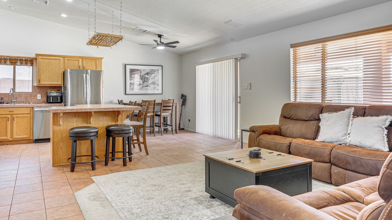 Photo of Livingroom in Mesa Del Sol