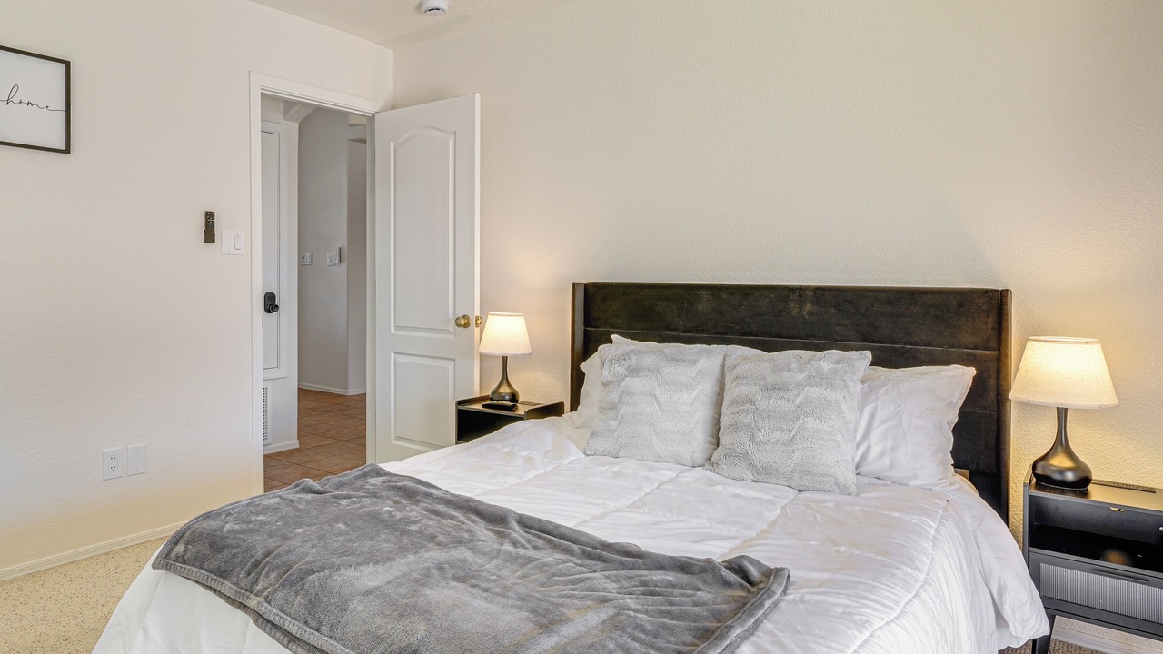 Photo of Bedroom in Mesa Del Sol