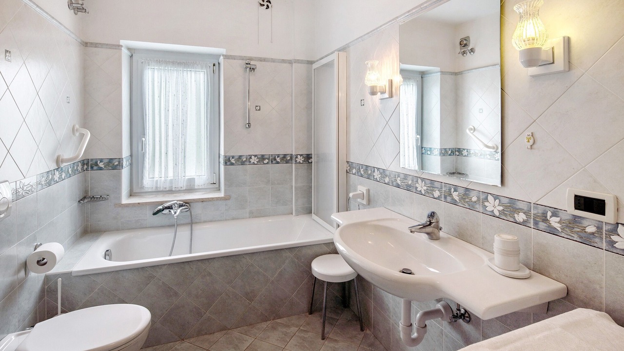 Photo of Bathroom in Moena