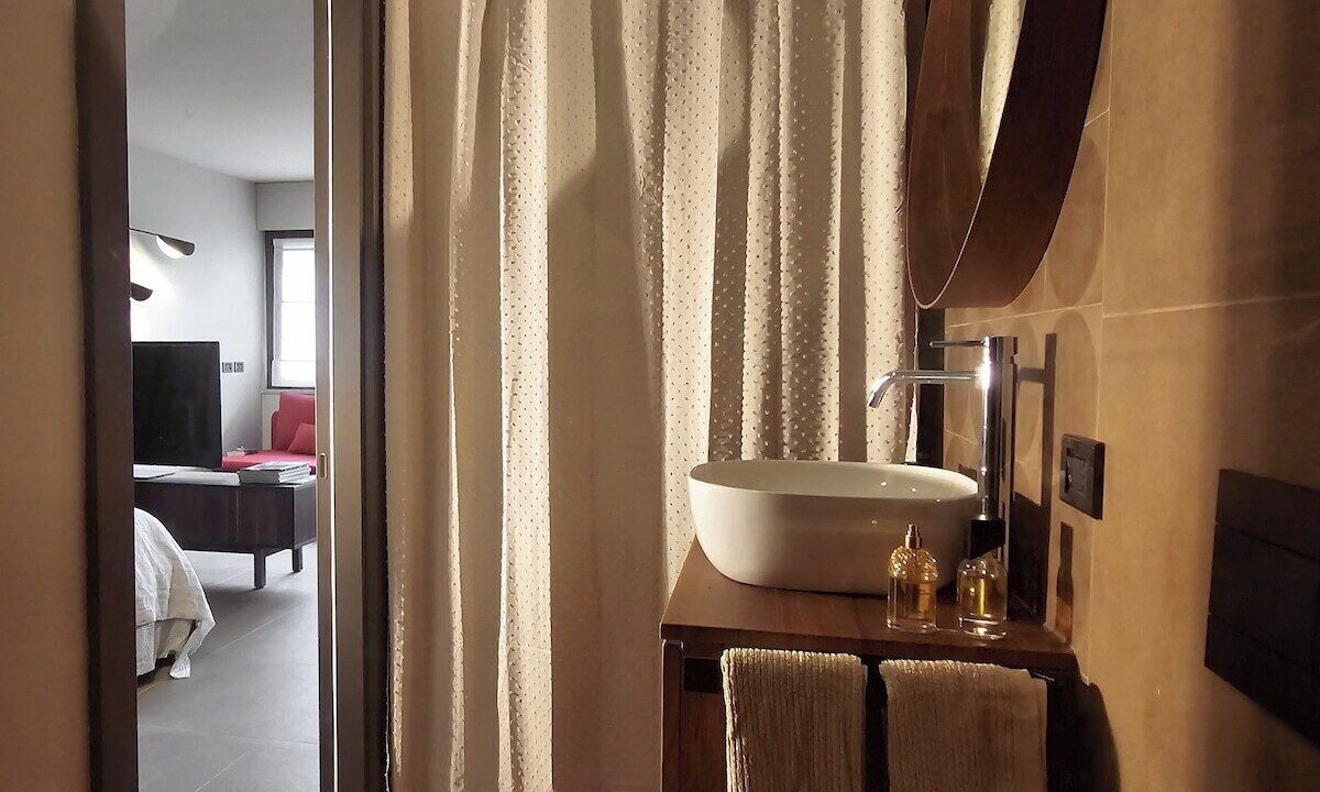 Photo of Bathroom in Calceranica al Lago