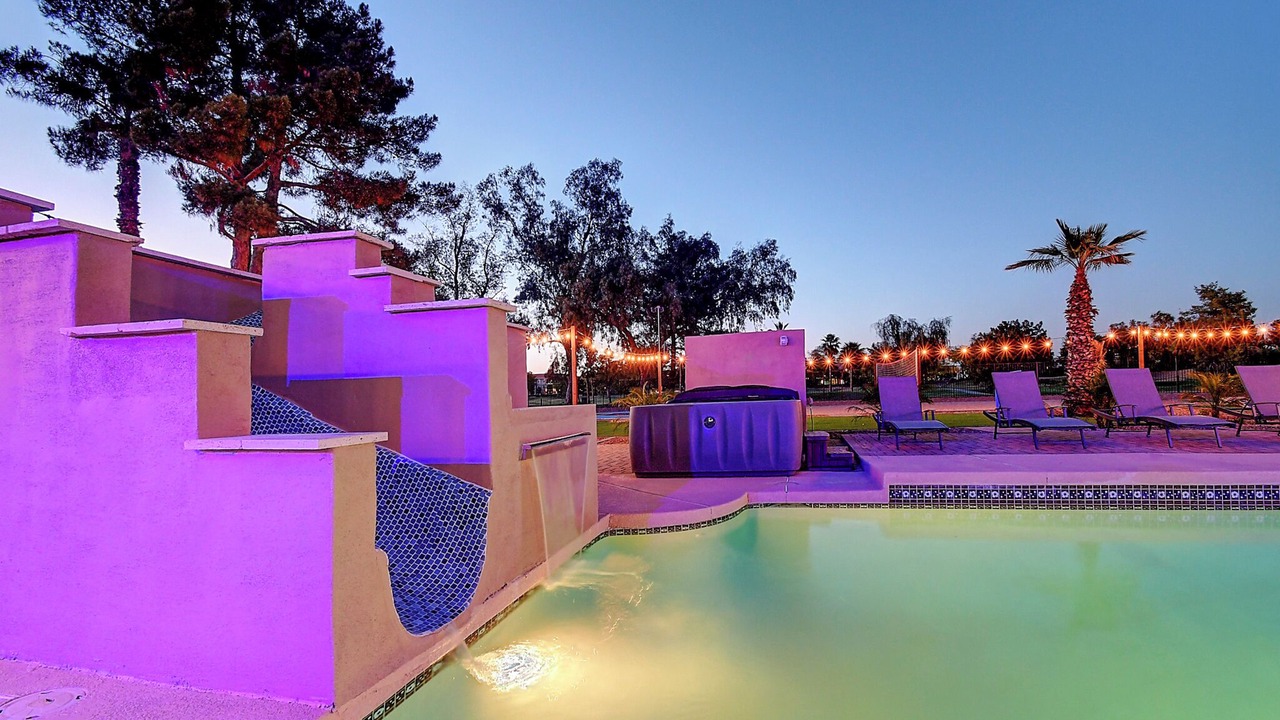 Photo of Outdoor in Paradise Valley Village