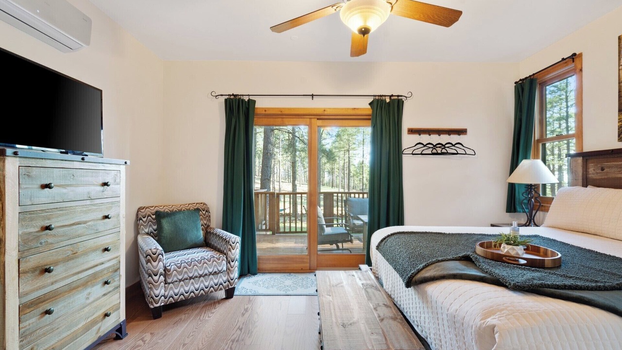 Photo of Bedroom in Parks