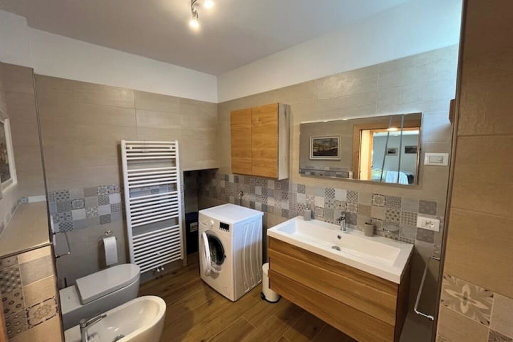 Photo of Bathroom in Strembo