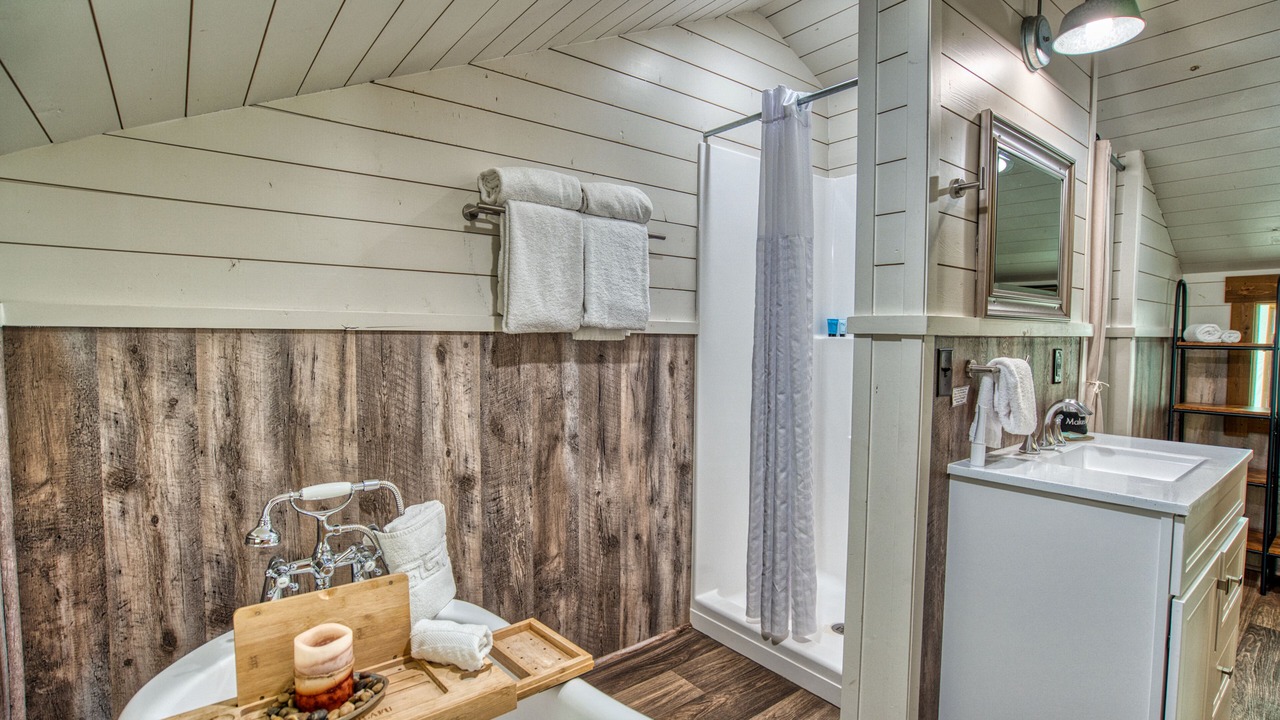 Photo of Bathroom in Camp Verde