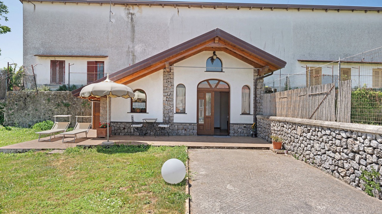 Photo of Outdoor in Bomerano