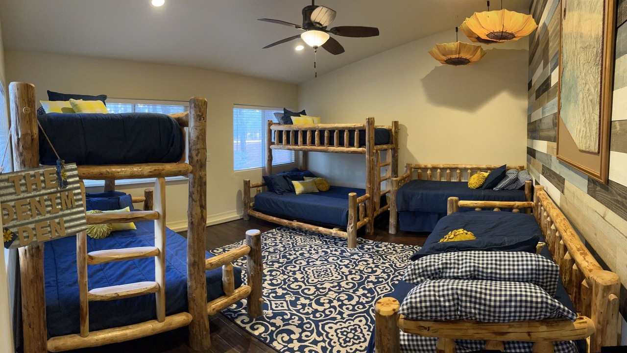 Photo of Bedroom in Pinetop