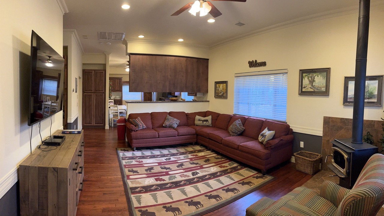 Photo of Livingroom in Pinetop