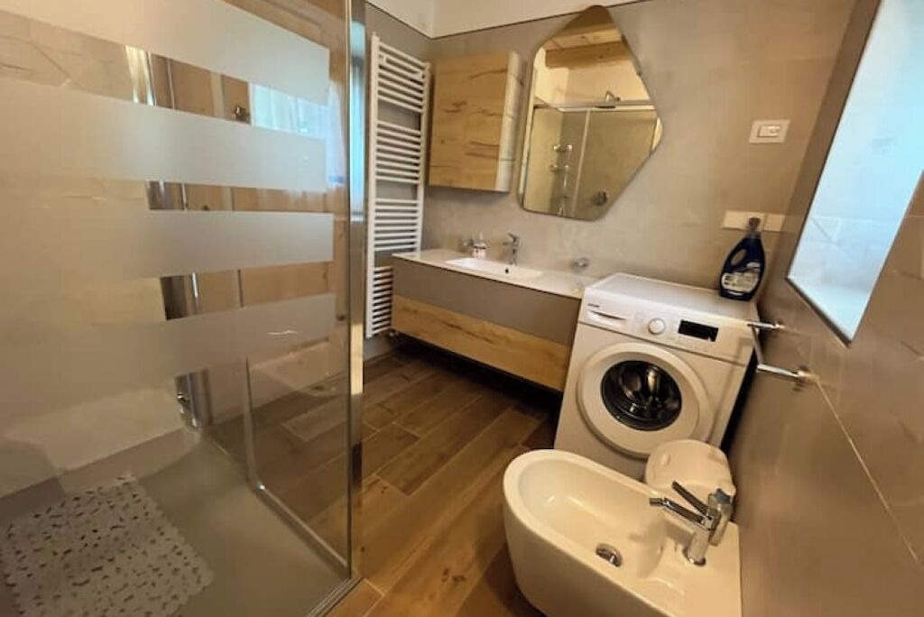 Photo of Bathroom in Strembo