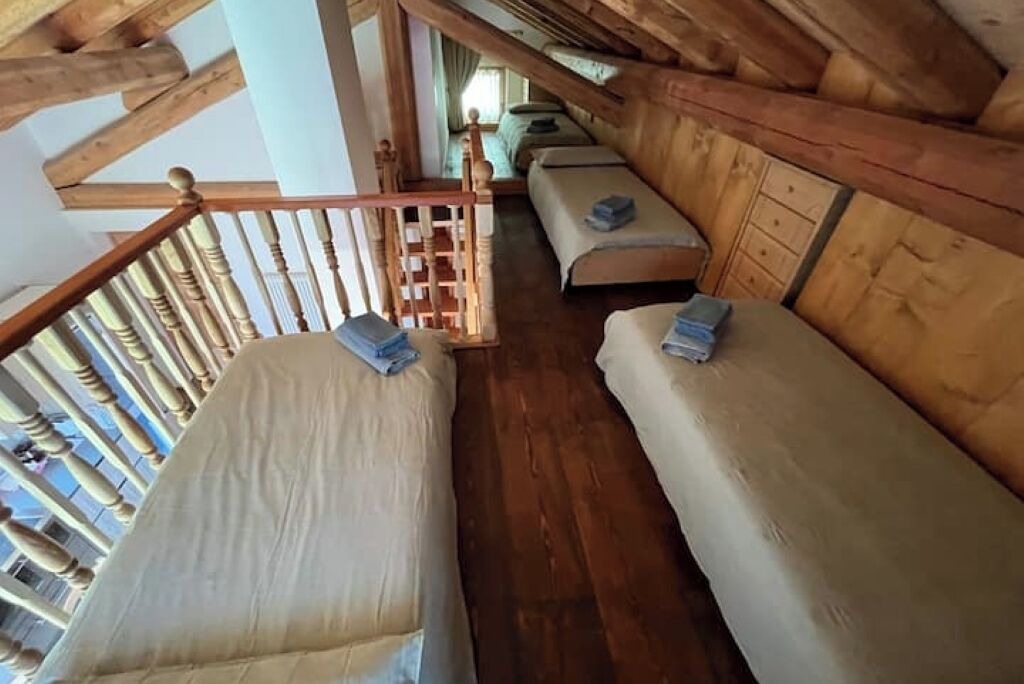 Photo of Bedroom in Strembo