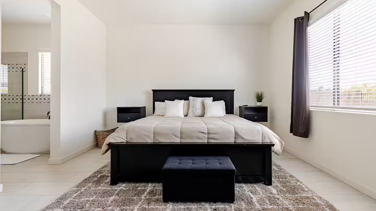 Photo of Bedroom in Glendale