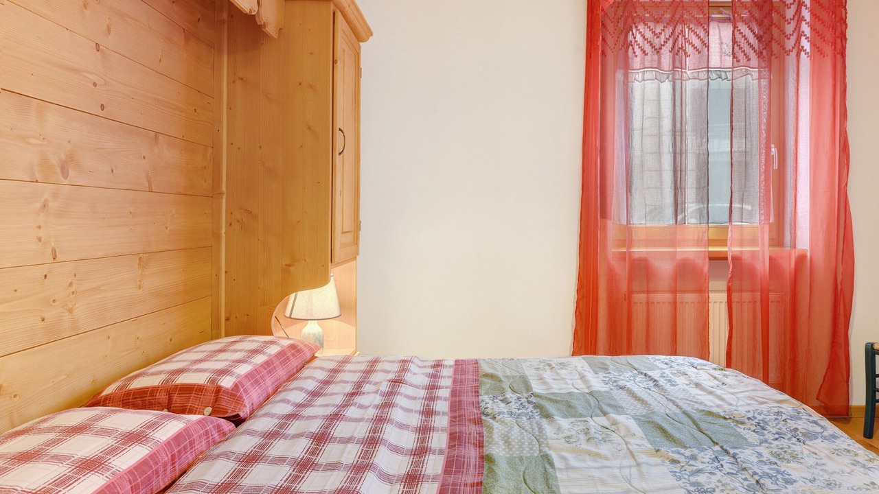Photo of Bedroom in Romeno