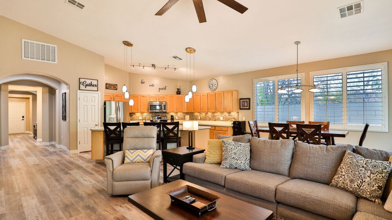 Photo of Livingroom in Litchfield Park