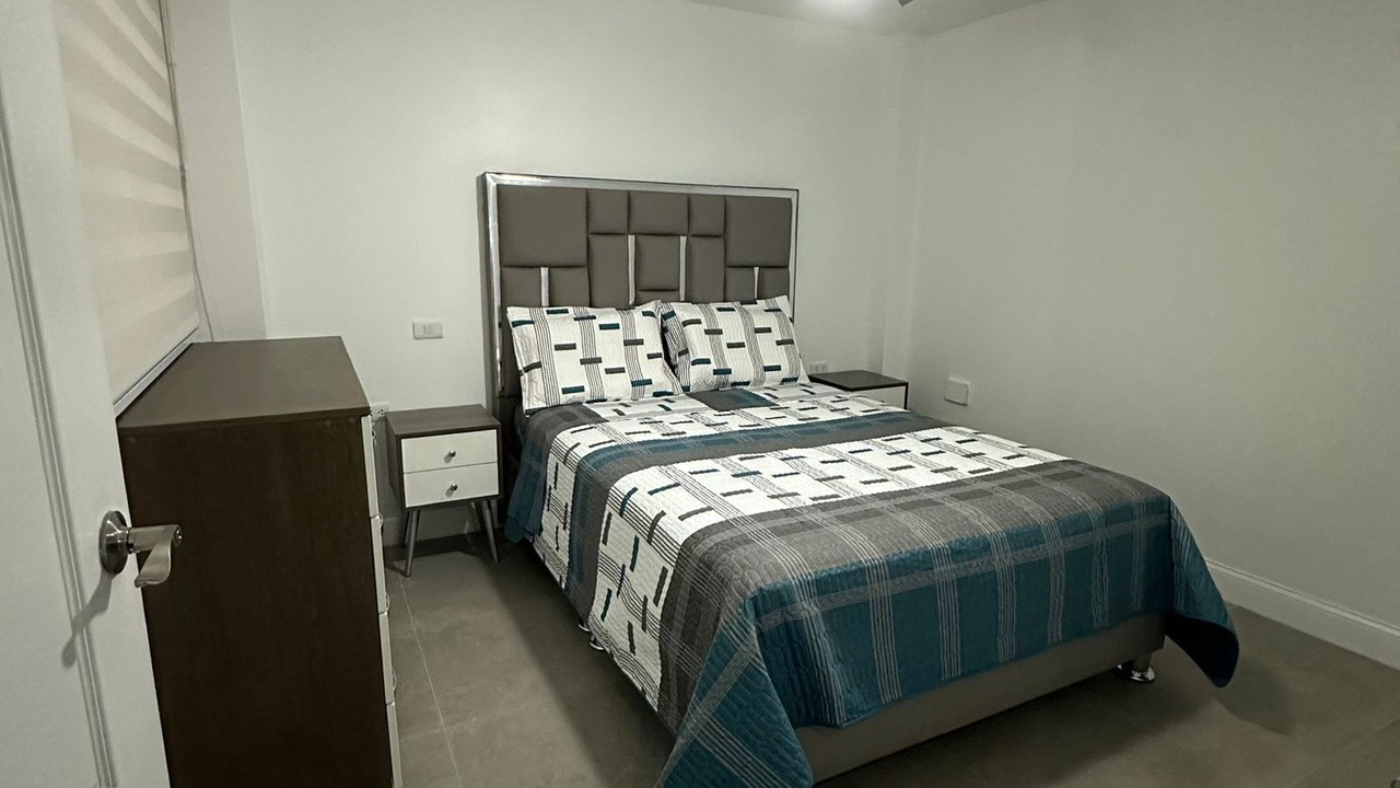 Photo of Bedroom in Los Olivos