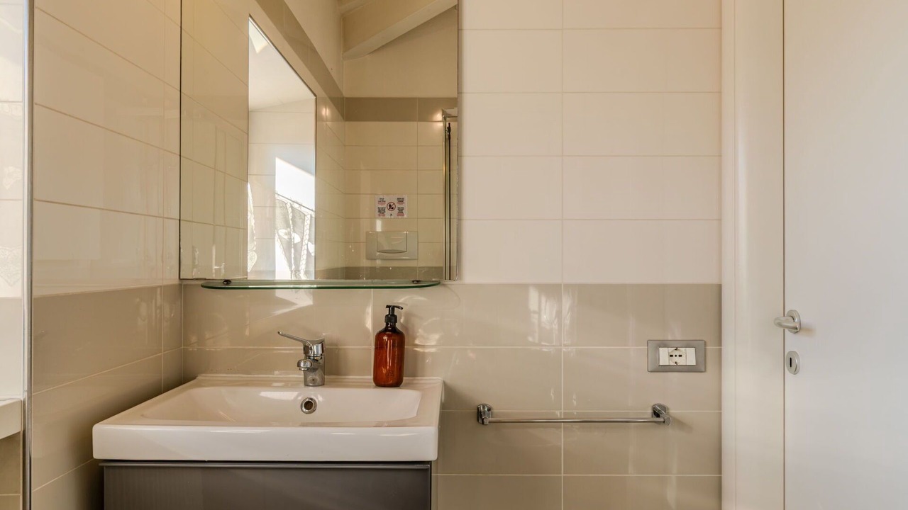 Photo of Bathroom in Arco