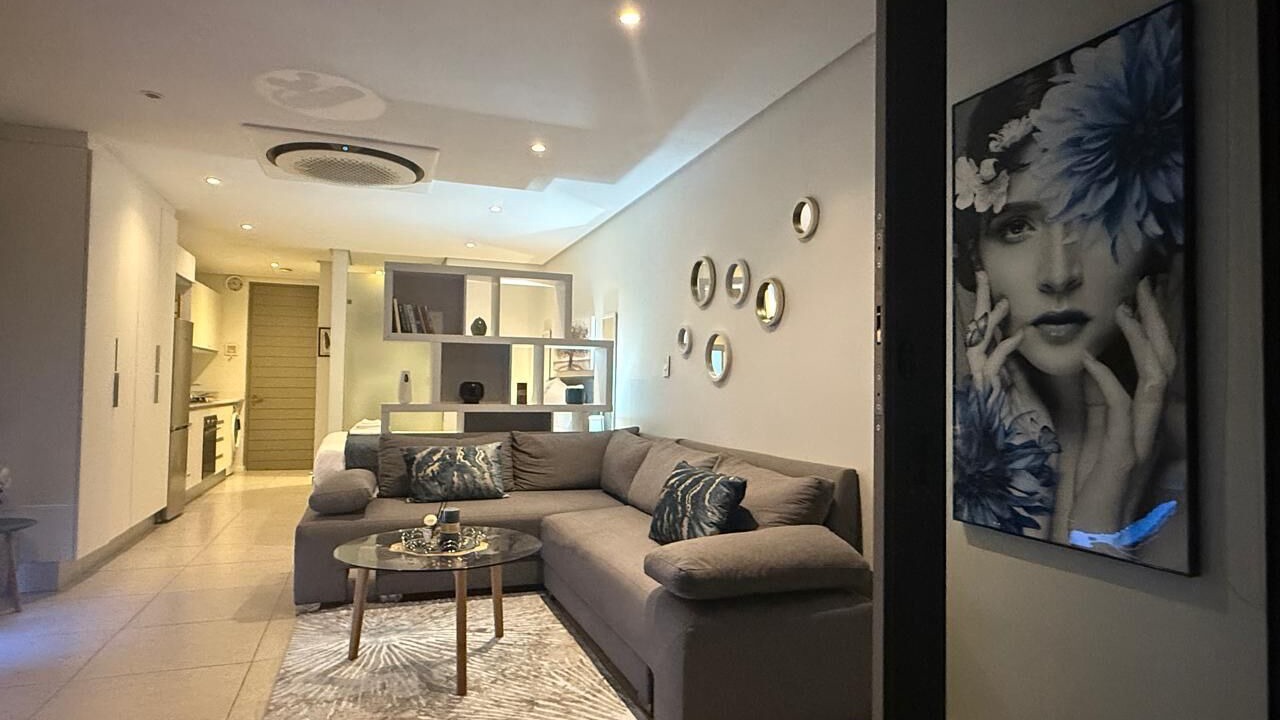 Photo of Livingroom in Hillhead