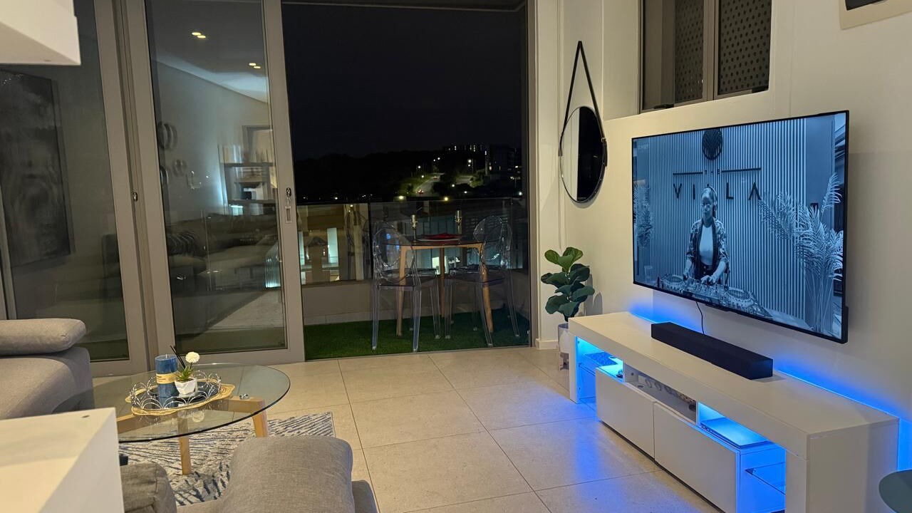 Photo of Livingroom in Hillhead