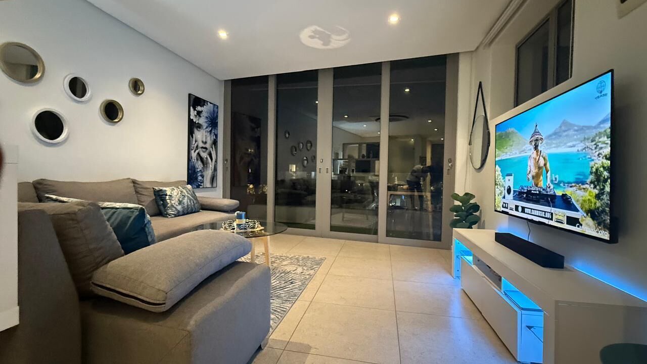 Photo of Livingroom in Hillhead