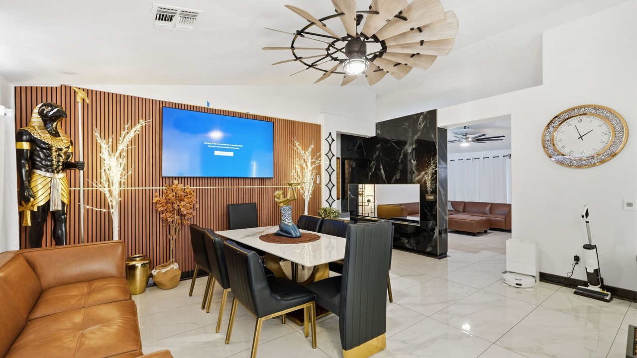 Photo of Livingroom in Chandler