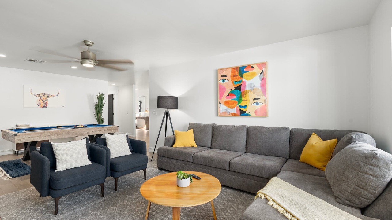 Photo of Livingroom in Shea North Estates