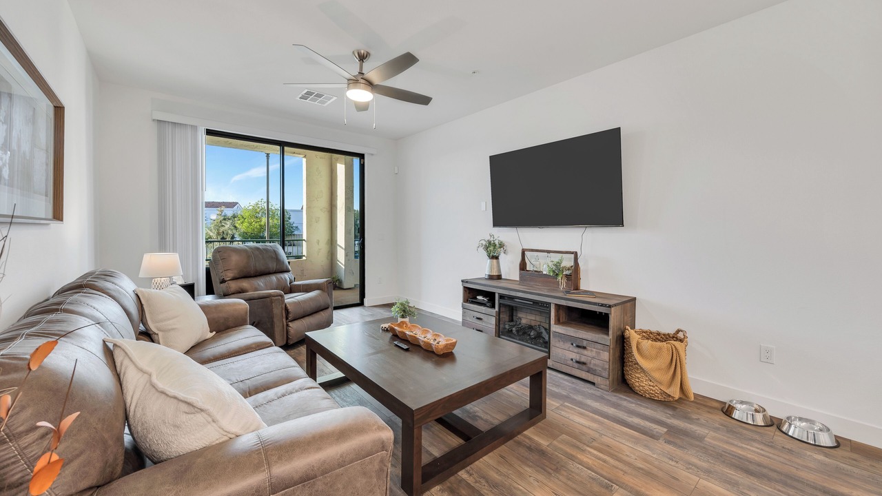 Photo of Livingroom in Ocotillo