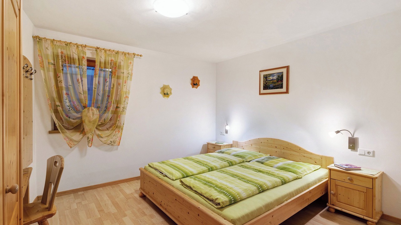 Photo of Bedroom in Racines